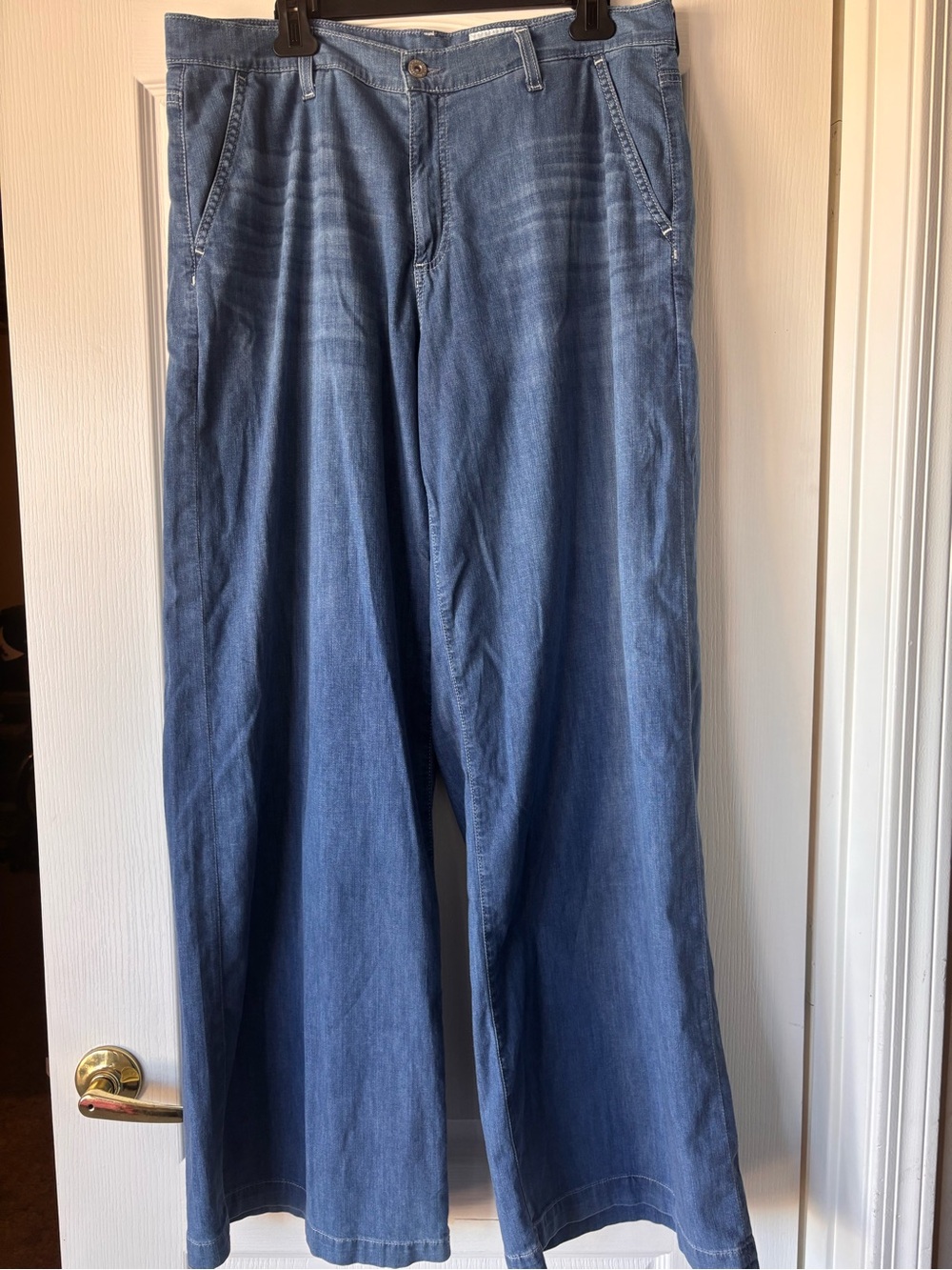Ag Adriano Goldschmied Jeans The Stella Low Slung Palazzo Jean In Dune